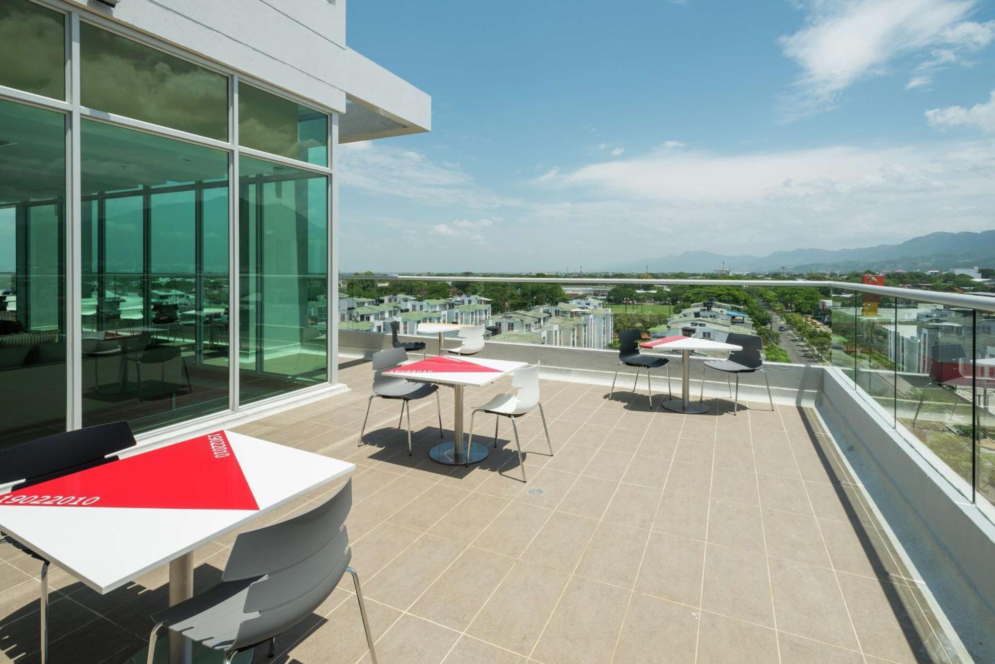Hampton By Hilton Yopal Hotel Exterior photo